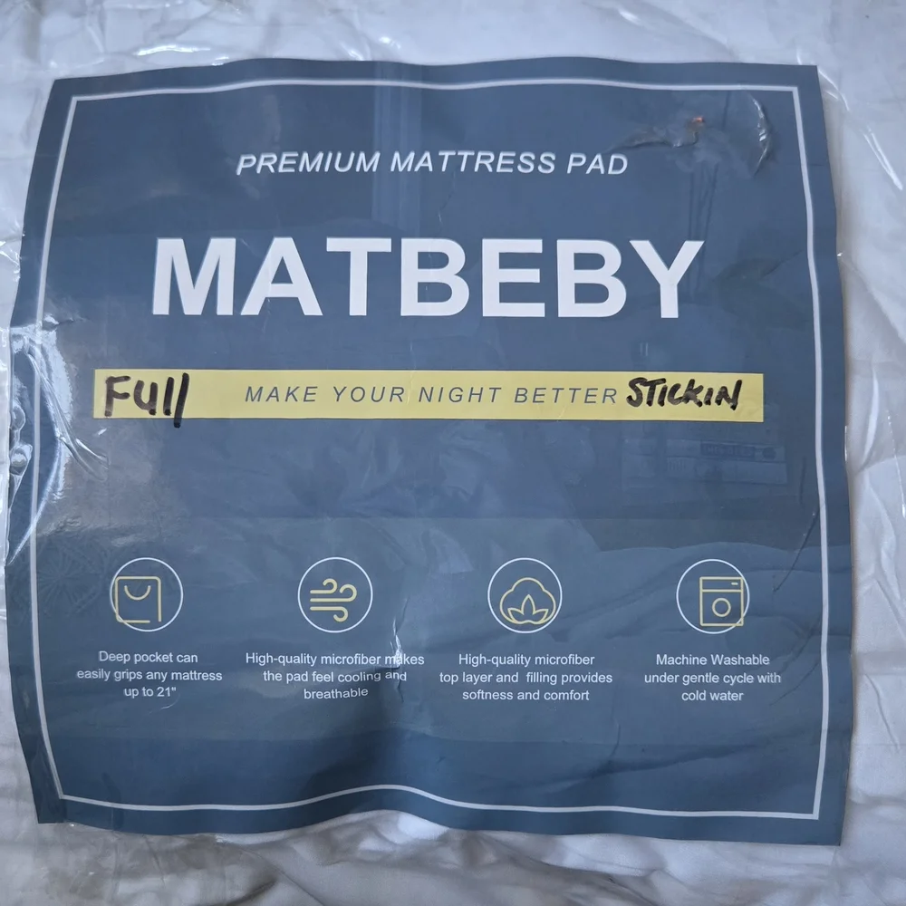 Full Premium Mattress Pad - White